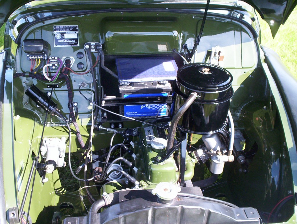 Morris-Minor-Post-Van-Engine.jpg