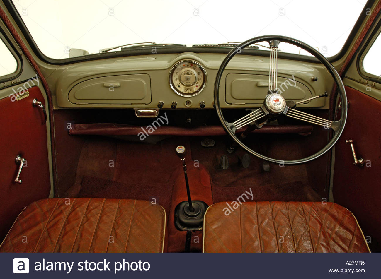 1957 Morris Minor dash.jpg